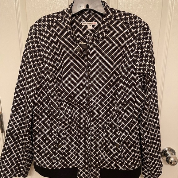 Isaac Mizrahi Jackets & Blazers - Isaac Mizrahi Live Bomber Jacket